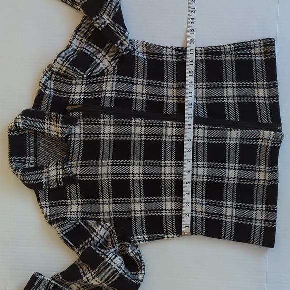 Plaid Asymmetrical Cropped Sweater Jacket LARGE Black White - Picture 16 of 16